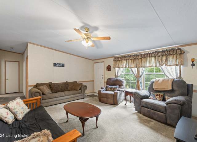 Property at 184 Red Bud Ln, Clarkson, KY 42726, 3 beds, 2 baths