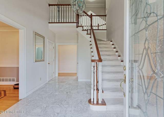Property at 104 Chestnut Glen Dr, Louisville, KY 40245, 5 beds, 4.5 baths