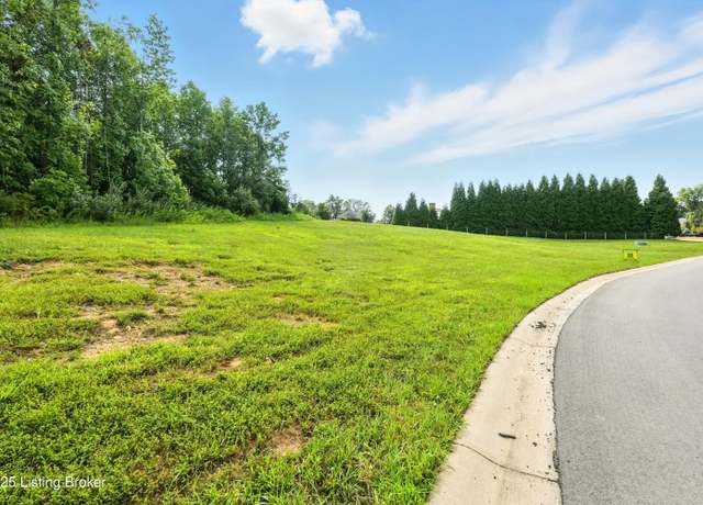 Property at 5501 Farmhouse Dr, Crestwood, KY 40014
