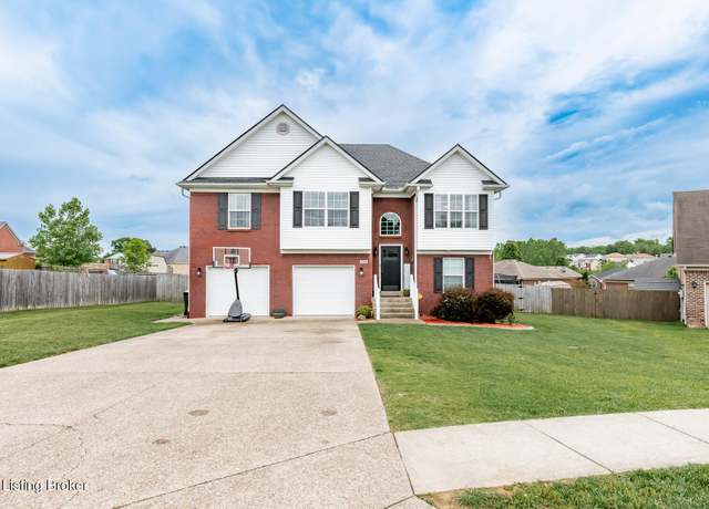 Property at 249 Halcomb Ct, Mt Washington, KY 40047, 5 beds, 3 baths