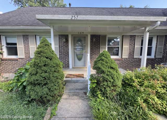 Property at 257 Topfield Rd, Louisville, KY 40229, 4 beds, 2.5 baths