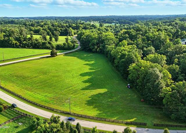 Property at 2831 L'esprit Pkwy, La Grange, KY 40031