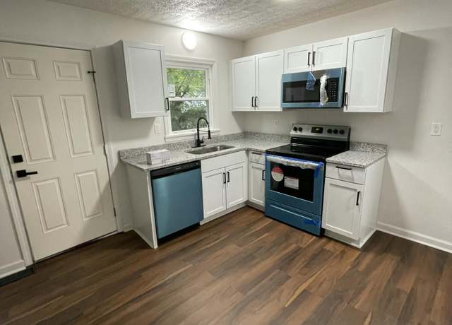 Property at 4919 Wabash Pl, Louisville, KY 40214, 2 beds, 1.5 baths