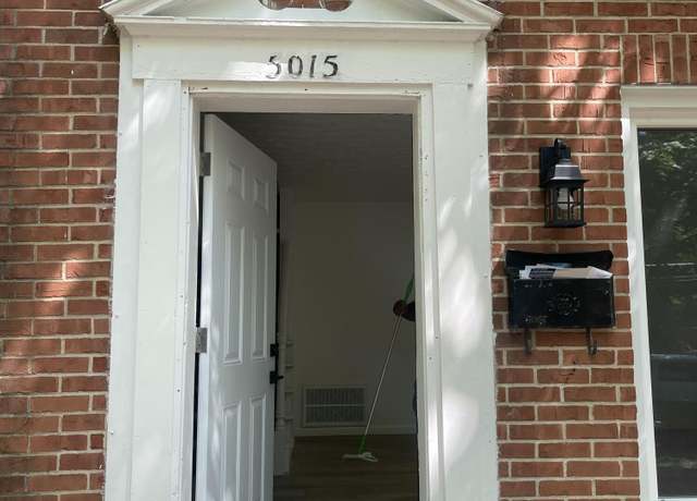 Property at 5015 Wabash Pl, Louisville, KY 40214, 3 beds, 1.5 baths
