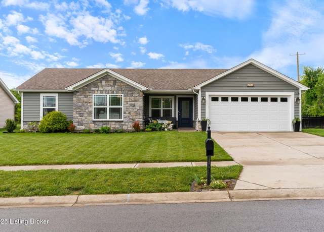 Property at 6106 Larkgrove Dr, Louisville, KY 40229, 3 beds, 2 baths