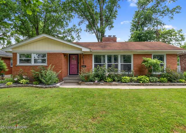 Property at 1946 Meadowcreek Dr, Louisville, KY 40218, 3 beds, 2.5 baths