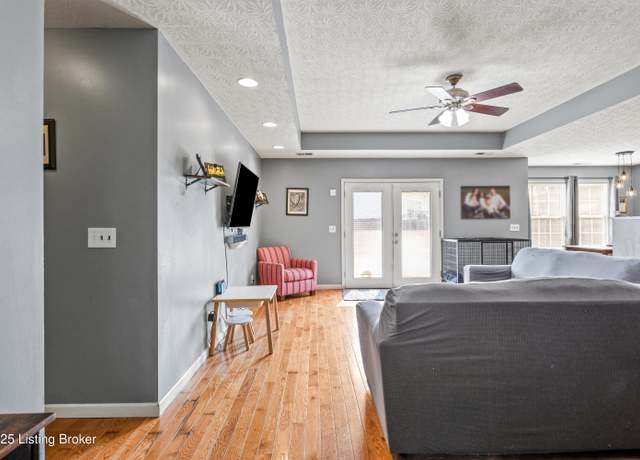 Property at 508 Harlan Dr, Nicholasville, KY 40356, 3 beds, 2 baths