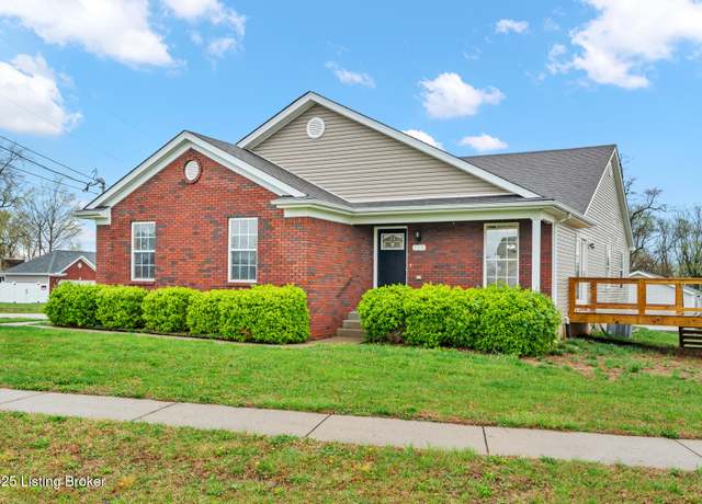 Property at 510 University Dr, Radcliff, KY 40160, 3 beds, 2 baths
