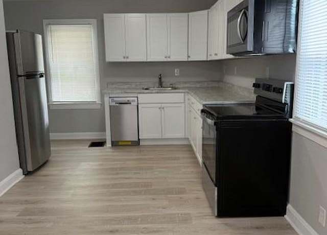 Property at 610 Compton St, Louisville, KY 40208, 2 beds, 1 bath