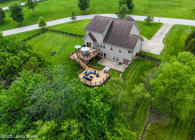 Property at 7507 Grand Oaks Dr, Crestwood, KY 40014, 5 beds, 3.5 baths