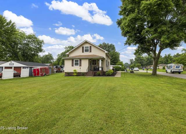 Property at 3120 S Crums Ln, Louisville, KY 40216, 3 beds, 1 bath
