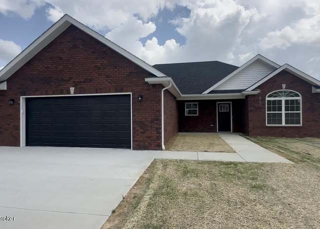Property at 138 Magnolia Dr, Bardstown, KY 40004, 3 beds, 2 baths
