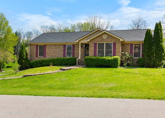 Property at 32 Cherokee Dr, Shelbyville, KY 40065, 5 beds, 3 baths