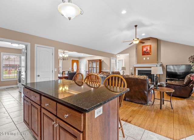 Property at 90 Chancellor Ct Ct, Elizabethtown, KY 42701, 4 beds, 3 baths