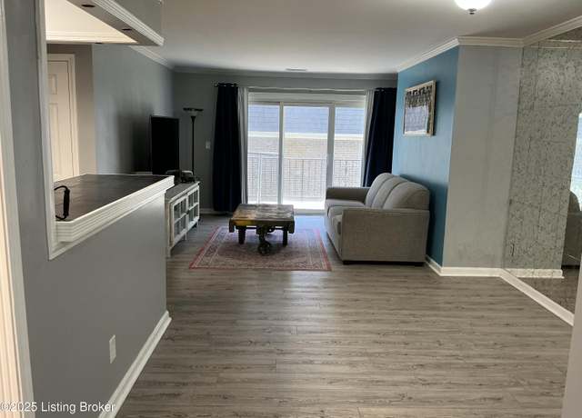 Property at 2845 Hikes Ln #204, Louisville, KY 40218, 3 beds, 2 baths