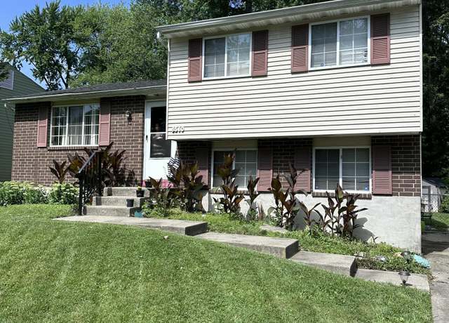 Property at 8510 Coco Ct, Louisville, KY 40219, 3 beds, 1.5 baths