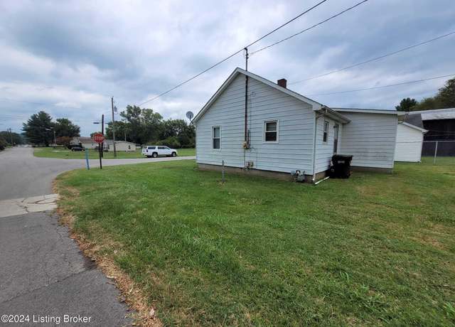 Property at 402 Hawkins St, Carrollton, KY 41008, 2 beds, 1 bath