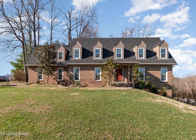 Property at 3506 Gateview Pl, Louisville, KY 40272, 5 beds, 3.5 baths