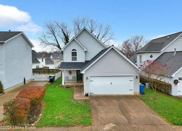 Property at 3910 Pinoak View Ct, Louisville, KY 40299, 3 beds, 2 baths