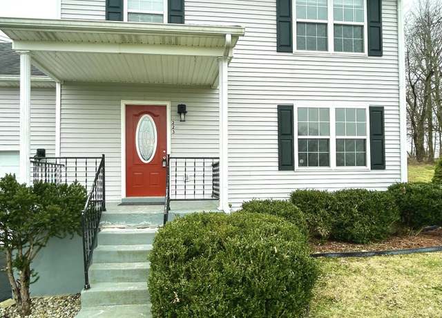 Property at 223 Lea Ct, Rineyville, KY 40162, 3 beds, 2.5 baths