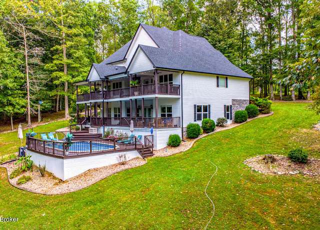 Property at 640 Bolin Rd, Russell Springs, KY 42642, 6 beds, 4 baths
