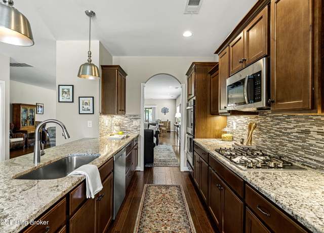 Property at 842 Artisan Pkwy Pkwy, La Grange, KY 40031, 3 beds, 2.5 baths