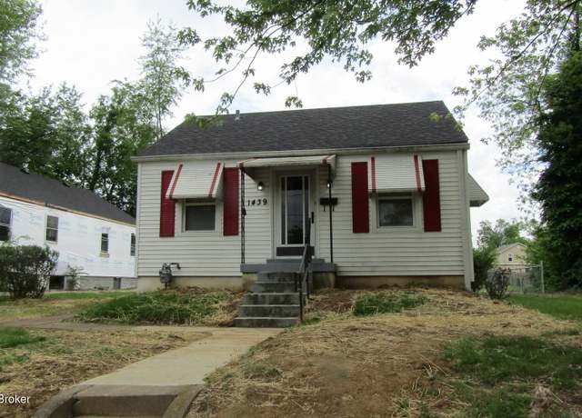 Property at 1439 S 32nd St, Louisville, KY 40211, 3 beds, 1 bath