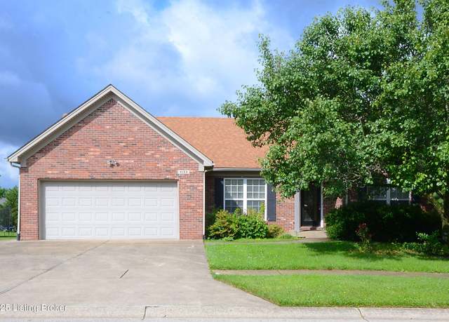Property at 1133 Summit Dr, Shelbyville, KY 40065, 3 beds, 2 baths