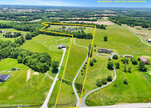 Property at 517 Aiken Rd, Shelbyville, KY 40065, 5 beds, 6.5 baths