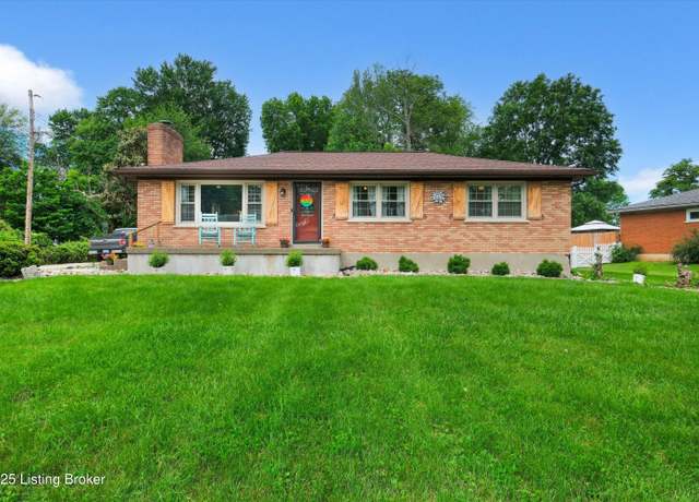 Property at 9926 Silverwood Ln, Louisville, KY 40272, 3 beds, 3 baths