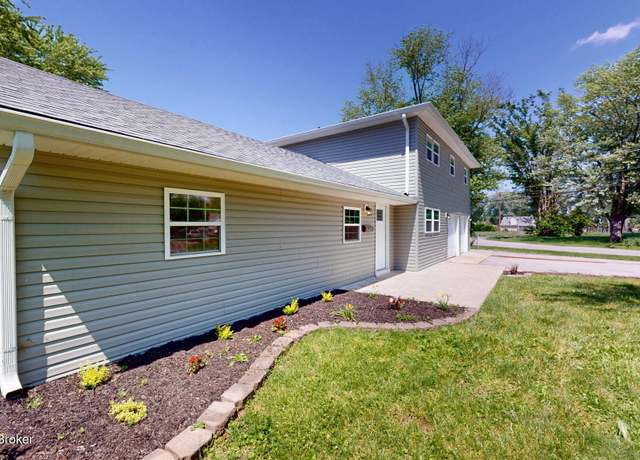 Property at 5401 Sir Barton Dr, Louisville, KY 40272, 5 beds, 2.5 baths