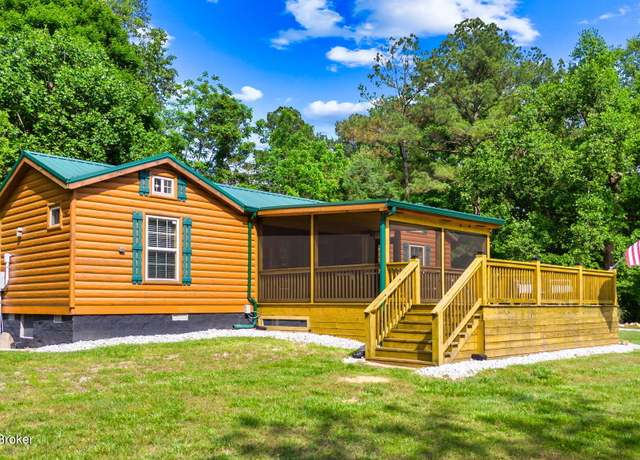 Property at 1390 Chaumont Rd, Park City, KY 42160, 2 beds, 1.5 baths