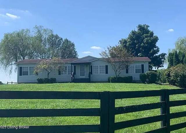 Property at 6733 Aiken Rd, Louisville, KY 40245, 3 beds, 2 baths