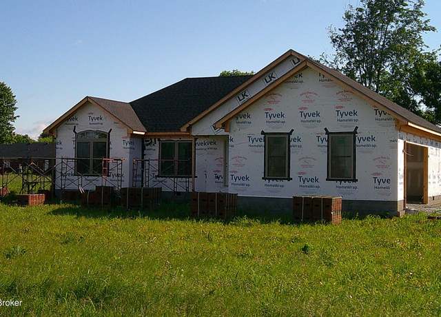 Property at 20 American Dr, Bardstown, KY 40004, 3 beds, 2 baths