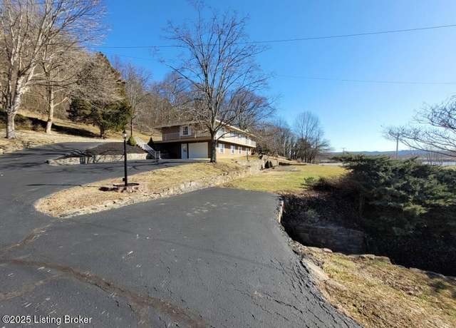 Property at 2227 Lock Rd, Carrollton, KY 41008, 3 beds, 2.5 baths
