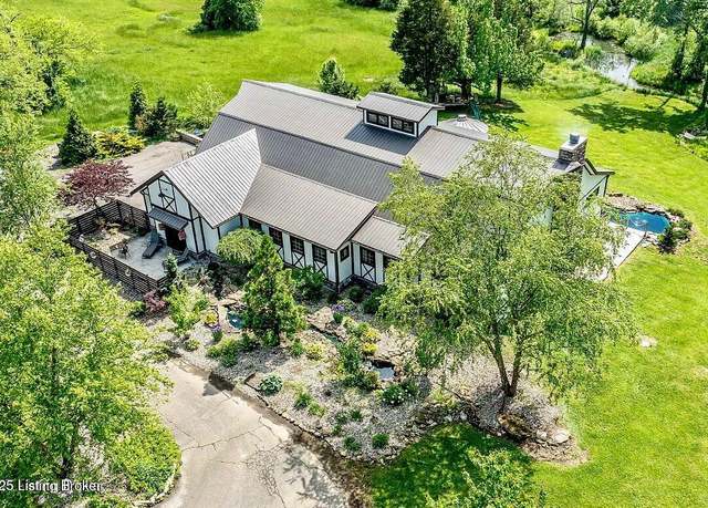 Property at 302 S Zoar Church Rd, Madison, IN 47250, 4 beds, 4 baths