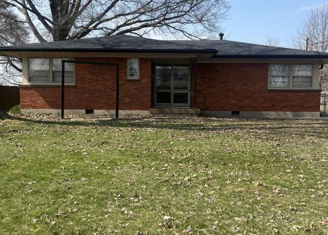 Property at 10616 Torrington Rd, Louisville, KY 40272, 3 beds, 1.5 baths