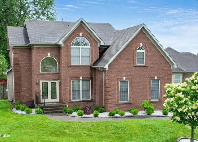Property at 6306 Saskatchewan Dr, Louisville, KY 40228, 3 beds, 3.5 baths