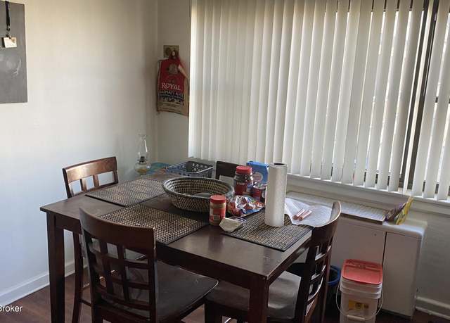 Property at 3320 Bardstown Rd #27, Louisville, KY 40218, 1 bed, 1 bath