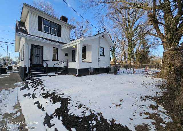 Property at 1206 S 23rd St, Louisville, KY 40210, 5 beds, 1.5 baths