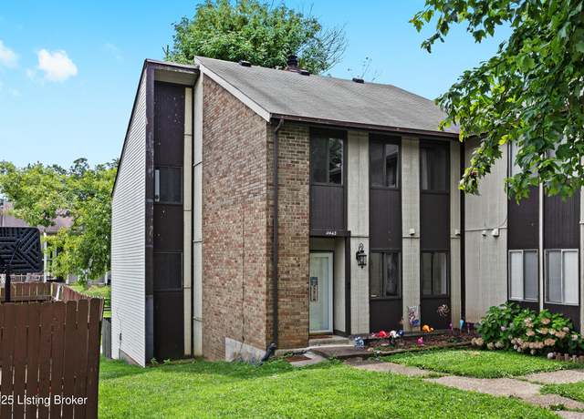 Property at 11443 N Tazwell Dr, Louisville, KY 40241, 3 beds, 3 baths