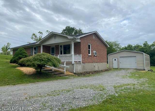 Property at 1087 Hubbards Ln, Bardstown, KY 40004, 3 beds, 1 bath