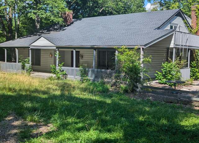 Property at 903 Flat Rock Rd, Louisville, KY 40245, 5 beds, 5 baths
