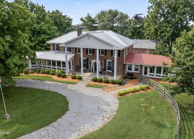 Property at 575 Moody Pike, Shelbyville, KY 40065, 5 beds, 3.5 baths