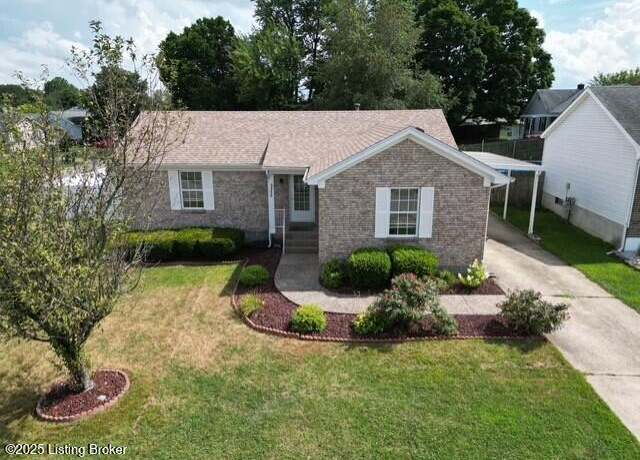 Property at 6900 Colrain Cir, Louisville, KY 40258, 3 beds, 2 baths