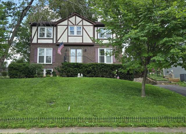 Property at 4111 Brentler Rd, Louisville, KY 40241, 4 beds, 2.5 baths