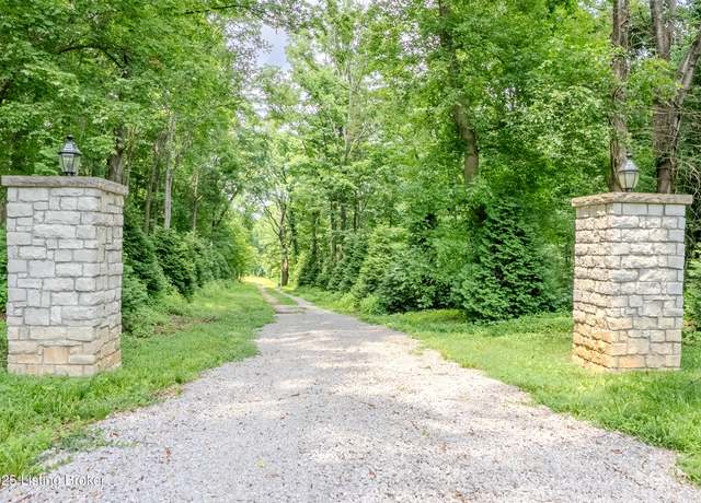 Property at 7909 Barbour Manor Dr, Louisville, KY 40241