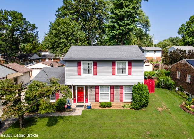 Property at 1813 Meadowgate Ln, Louisville, KY 40223, 3 beds, 1.5 baths
