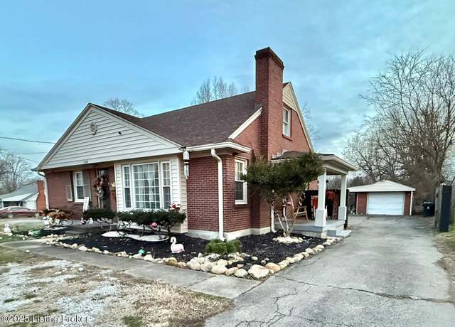 Property at 936 Palatka Rd, Louisville, KY 40214, 4 beds, 2 baths