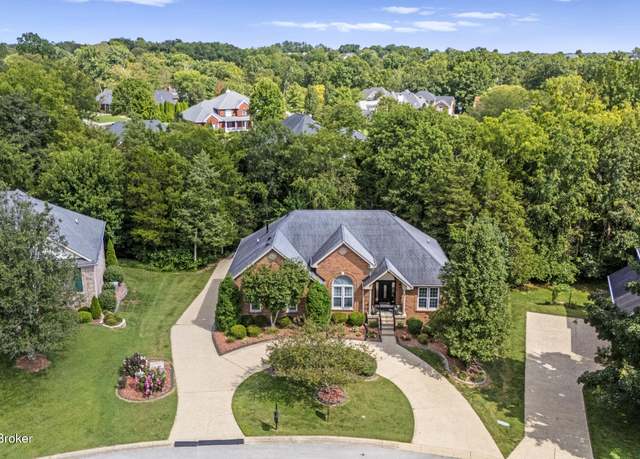 Property at 4607 Dove Lake Ct, Louisville, KY 40299, 4 beds, 3 baths